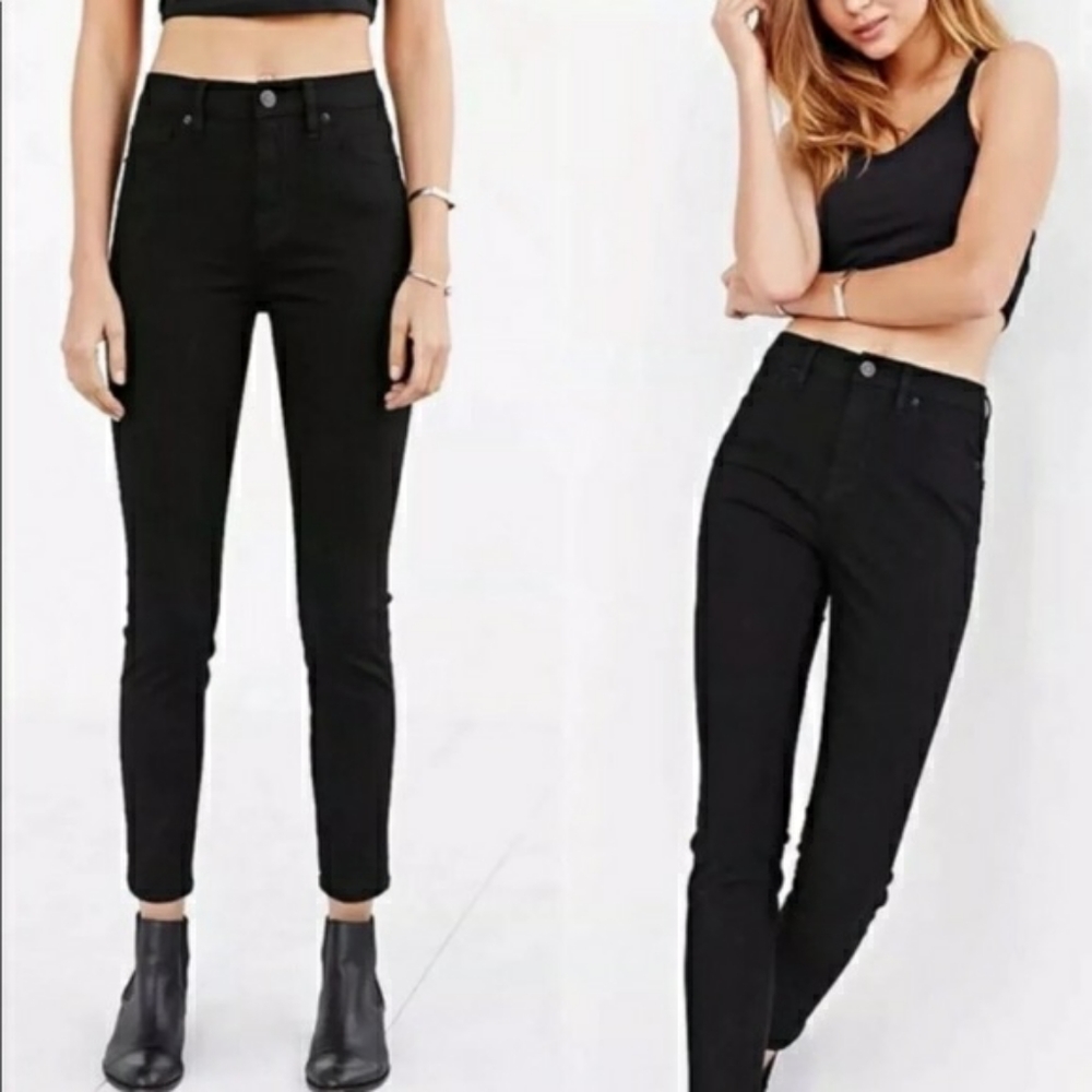 BDG Twig High-Rise Cropped Jeans